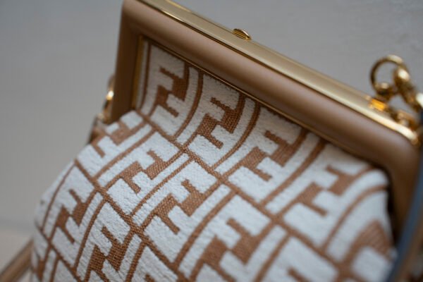 Fendi First in rafia e pelle - immagine 3