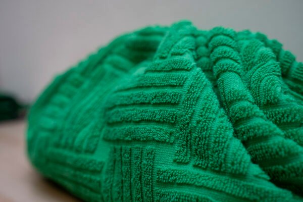 Pouch Verde Bottega Veneta - immagine 3