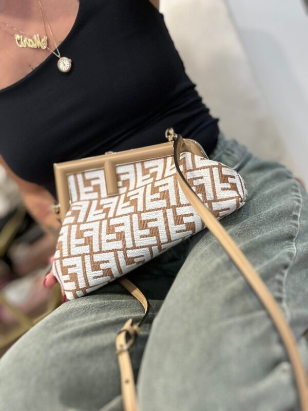Fendi First in rafia e pelle - immagine 4