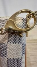 Pochette Milla Louis Vuitton in damier azur