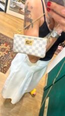 Pochette Milla Louis Vuitton in damier azur