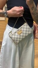 Pochette Milla Louis Vuitton in damier azur