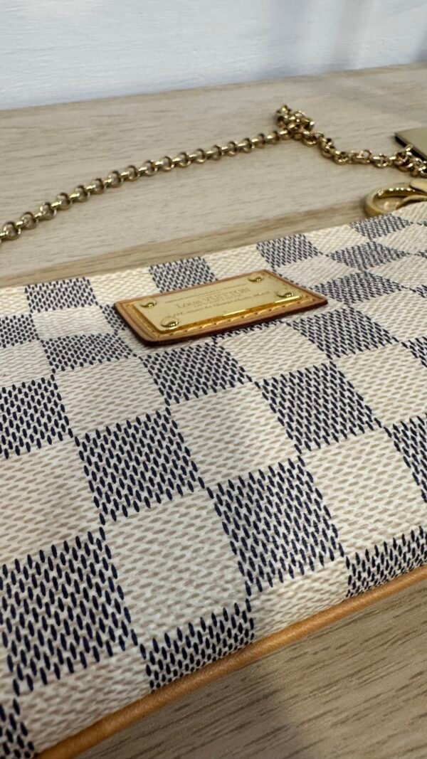 Pochette Milla Louis Vuitton in damier azur - immagine 13