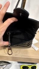Borsa mini Gucci GG Marmont in pelle vernis nero